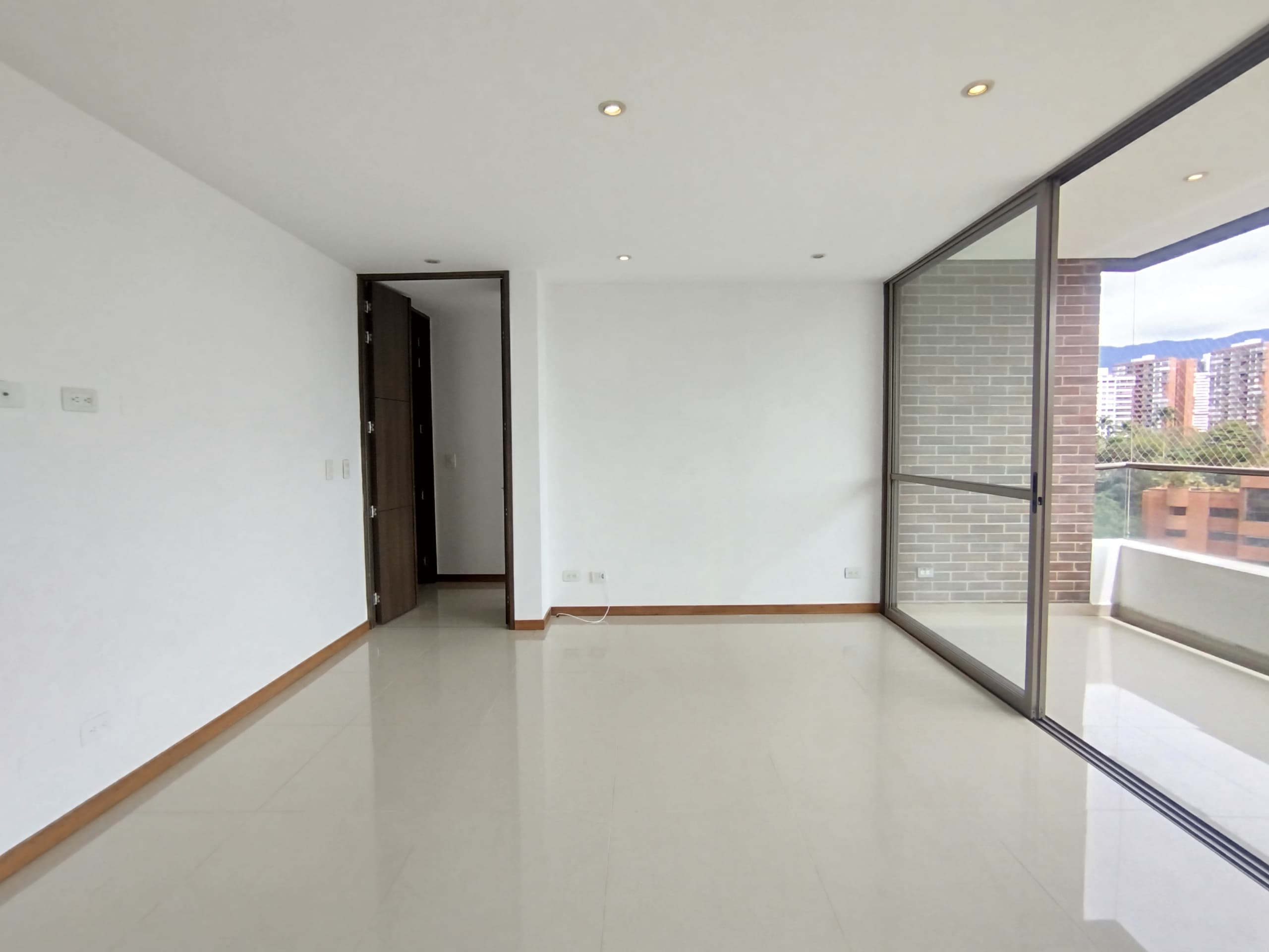 Apartamento en arriendo en Los Balsos, Poblado, Medellín — foto 5 de 20