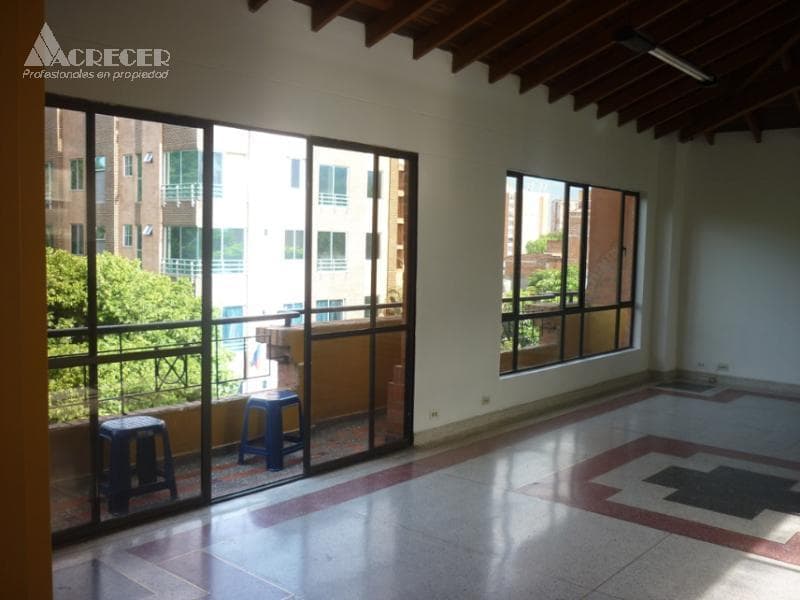 Oficina en arriendo en Suramericana, Laureles, Medellín — foto 5 de 14