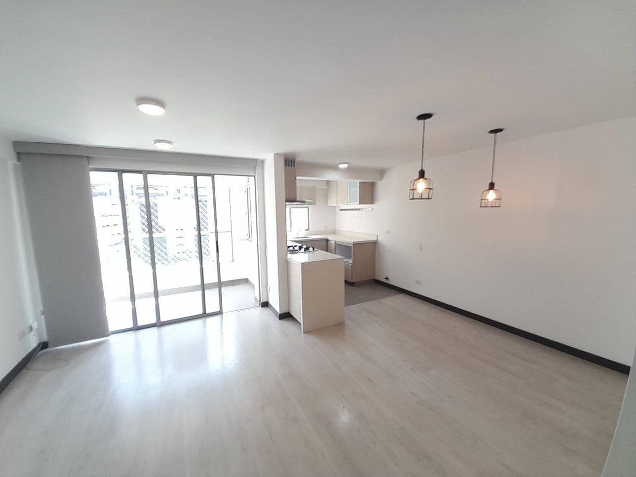 Apartamento en arriendo en Loma De Las Brujas, Envigado — foto 1 de 20