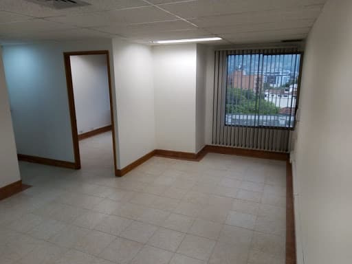 Oficina en arriendo en Manila, El Poblado, Medellín — foto 1 de 13