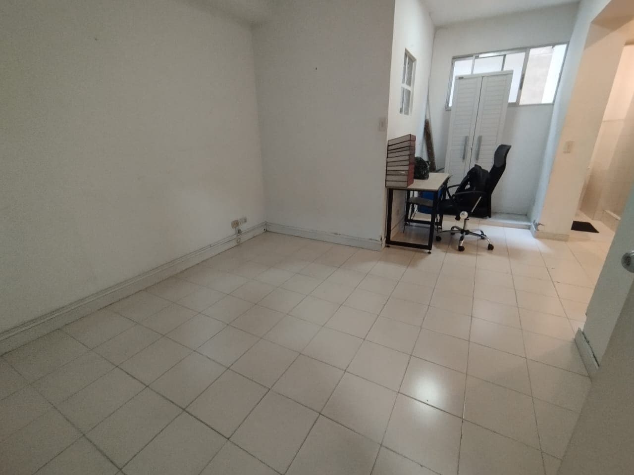 Oficina en arriendo en La Candelaria, Centro, Medellín — foto 1 de 10