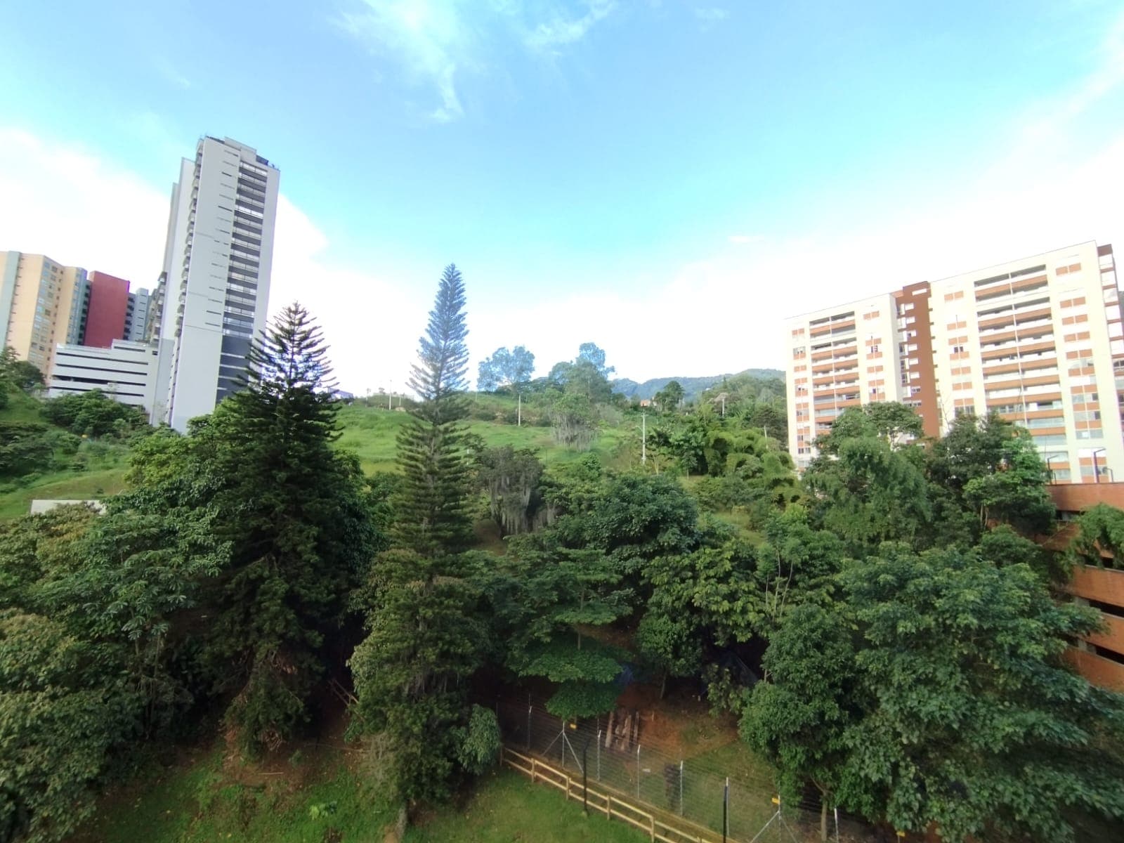 Apartamento en arriendo en El Chinguí, Envigado — foto 1 de 20