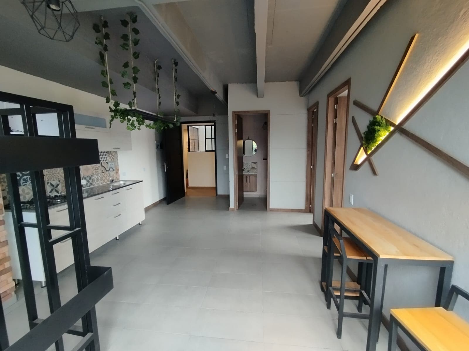 Apartamento en arriendo en Florida Nueva, Laureles, Medellín — foto 1 de 15