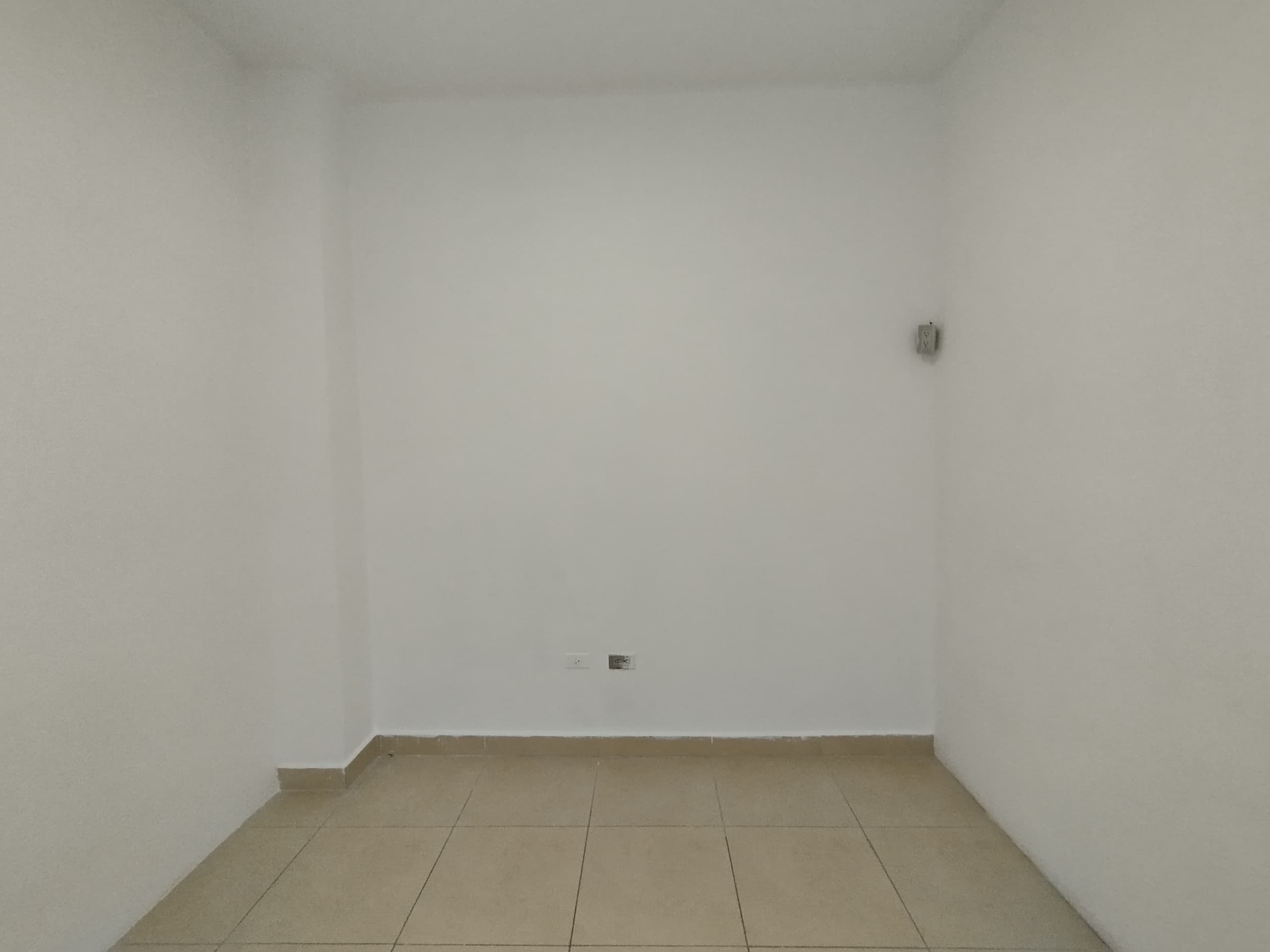 Local en arriendo en Parque De, Envigado — foto 1 de 6