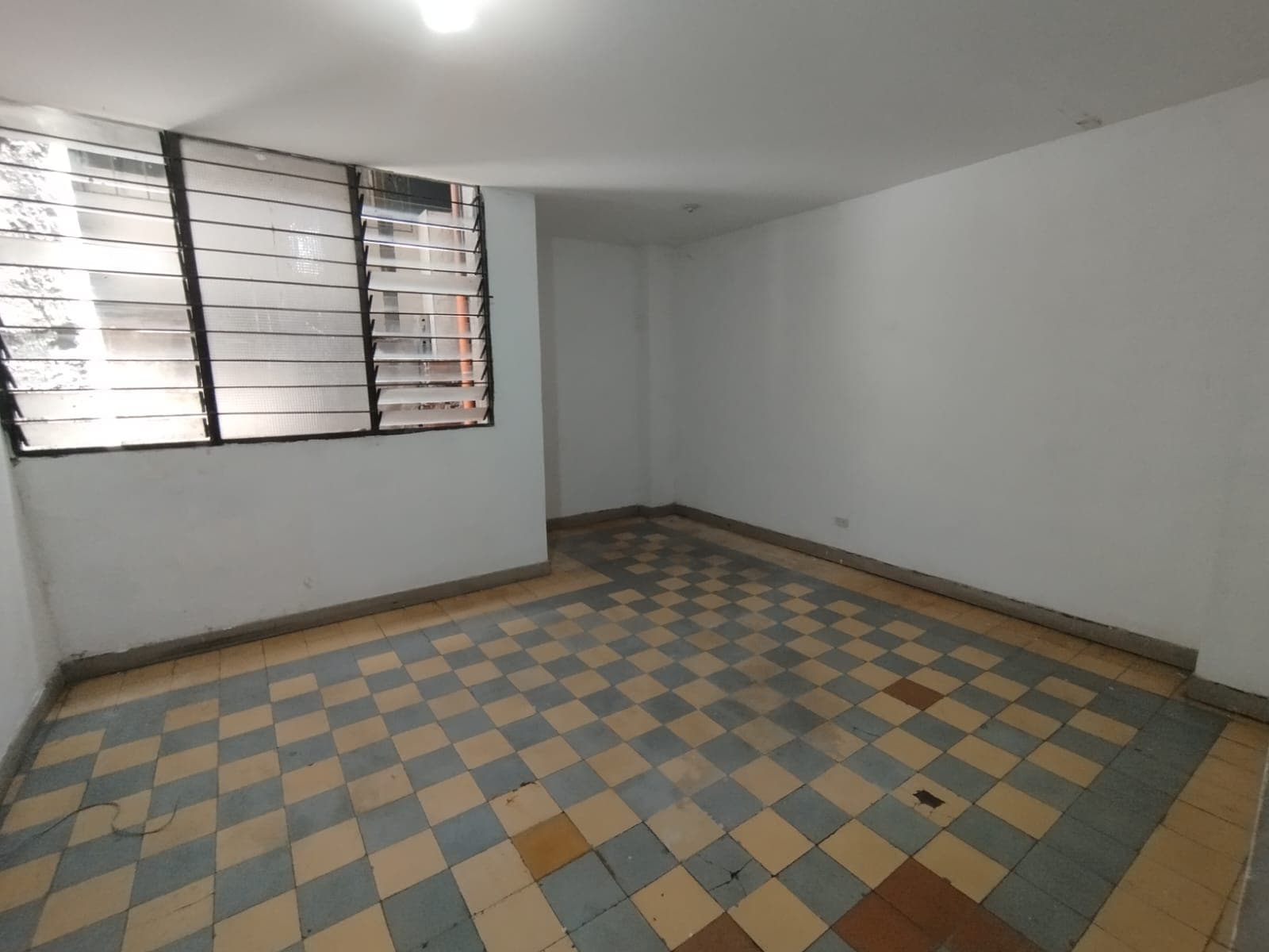 Oficina en arriendo en La Candelaria, Centro, Medellín — foto 1 de 10