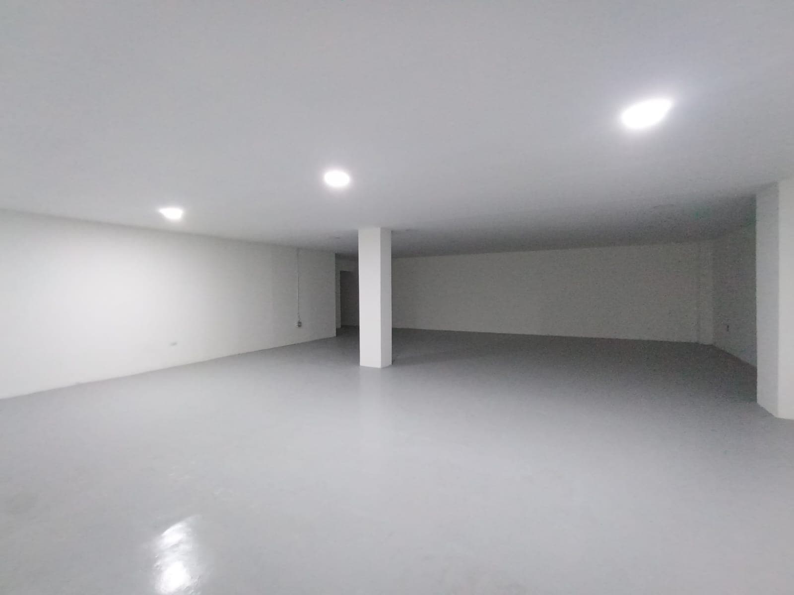 Local en arriendo en Trinidad, Guayabal, Medellín — foto 1 de 20