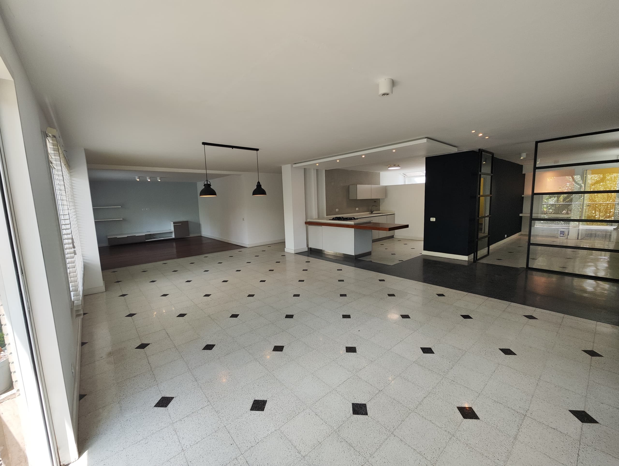 Apartamento en arriendo en Laureles, Medellín — foto 1 de 20