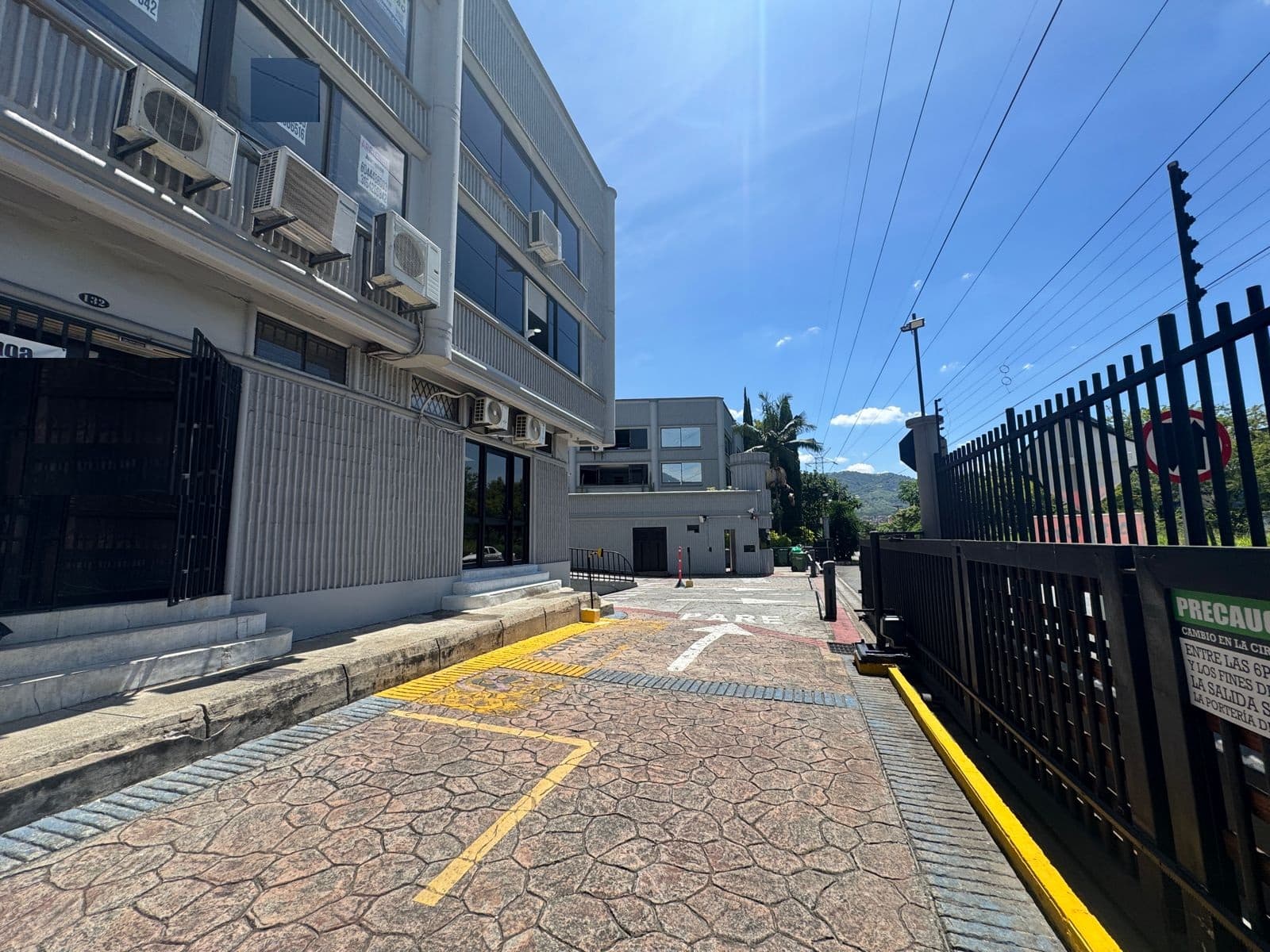 Bodega en arriendo en Las Vegas, Envigado — foto 1 de 19