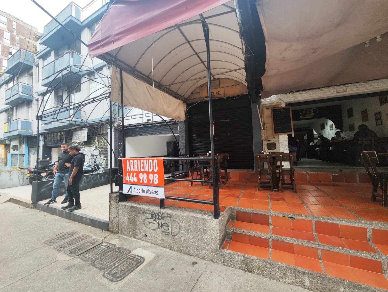 Local en arriendo en Laureles, Medellín — foto 1 de 14