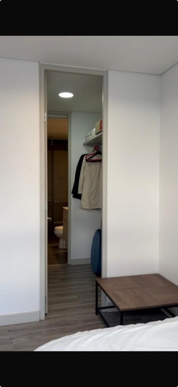 Apartamento en arriendo en La Visitacion Los Gonzalez, El Poblado, Medellín — foto 1 de 20