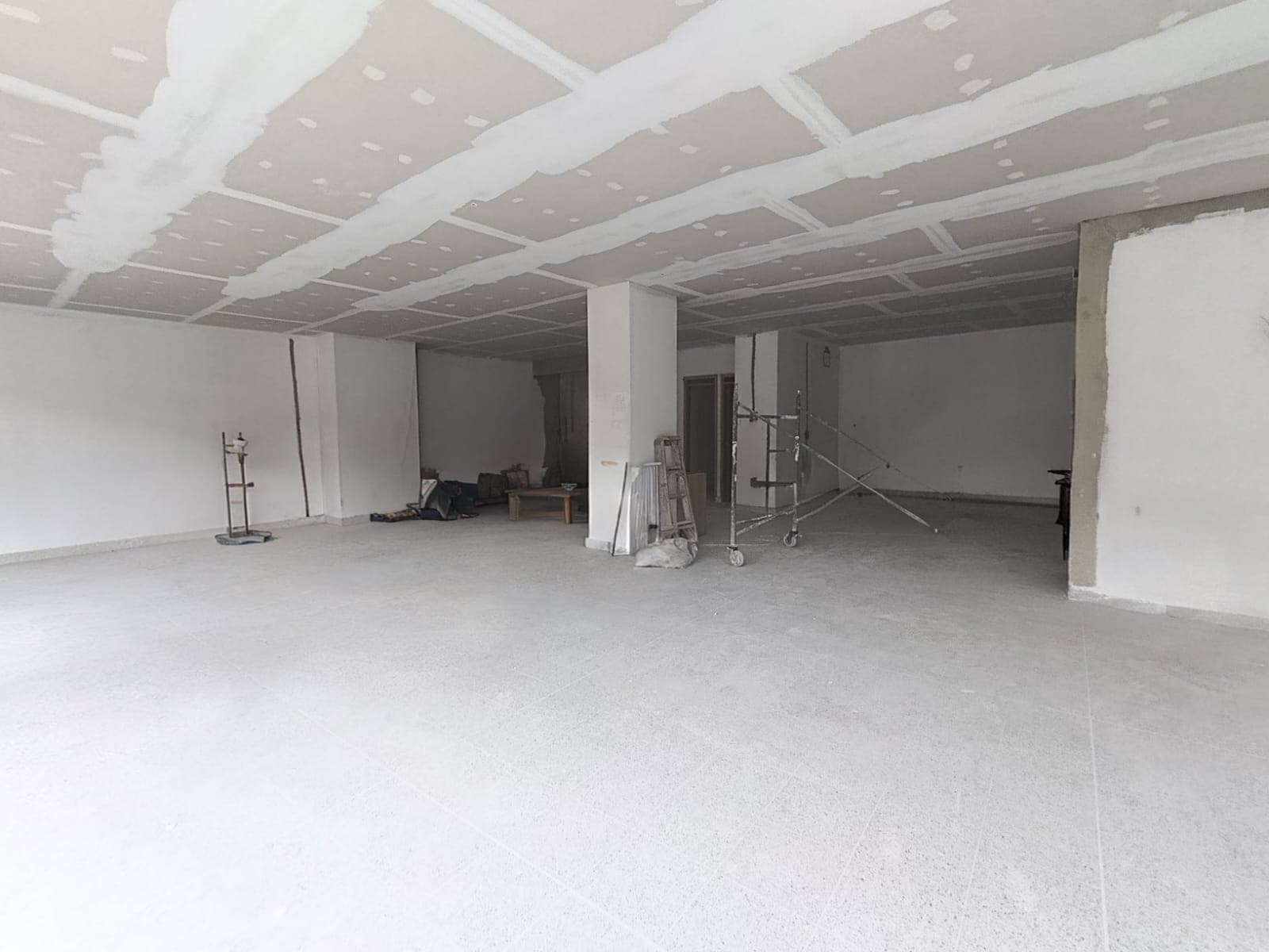 Local en arriendo en Restrepo Naranjo, Sabaneta — foto 1 de 11
