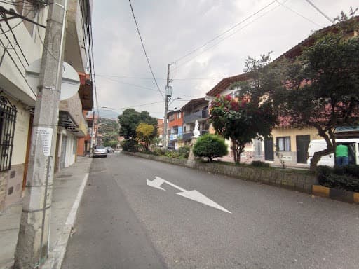 Local en arriendo en Barrio Mesa, Envigado — foto 1 de 14