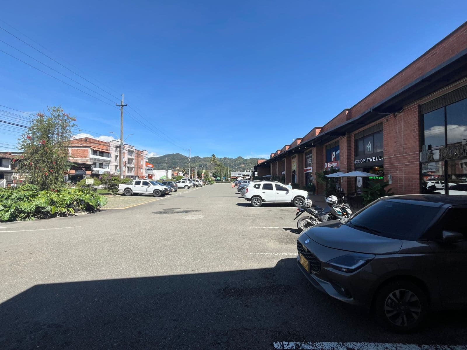 Local en arriendo en La Ceja — foto 1 de 6