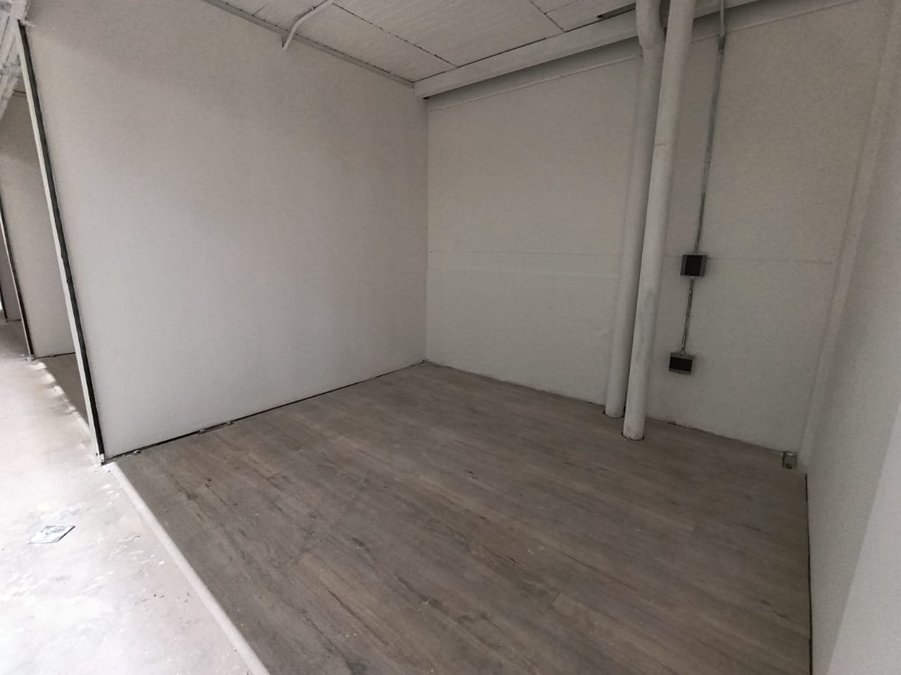 Local en arriendo en Parque De, Envigado — foto 1 de 15