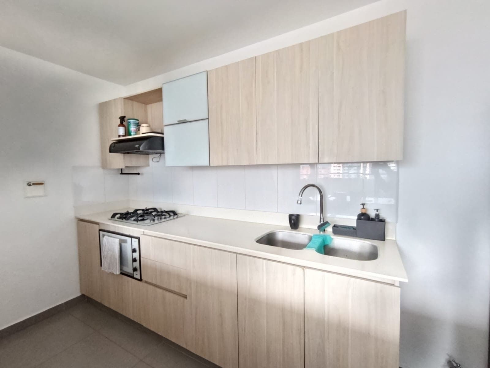 Apartamento en arriendo en La Visitacion Los Gonzalez, El Poblado, Medellín — foto 1 de 8