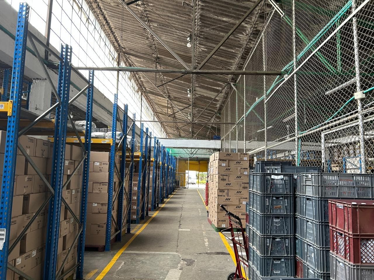Bodega en arriendo en Guayabal, Medellín — foto 1 de 4