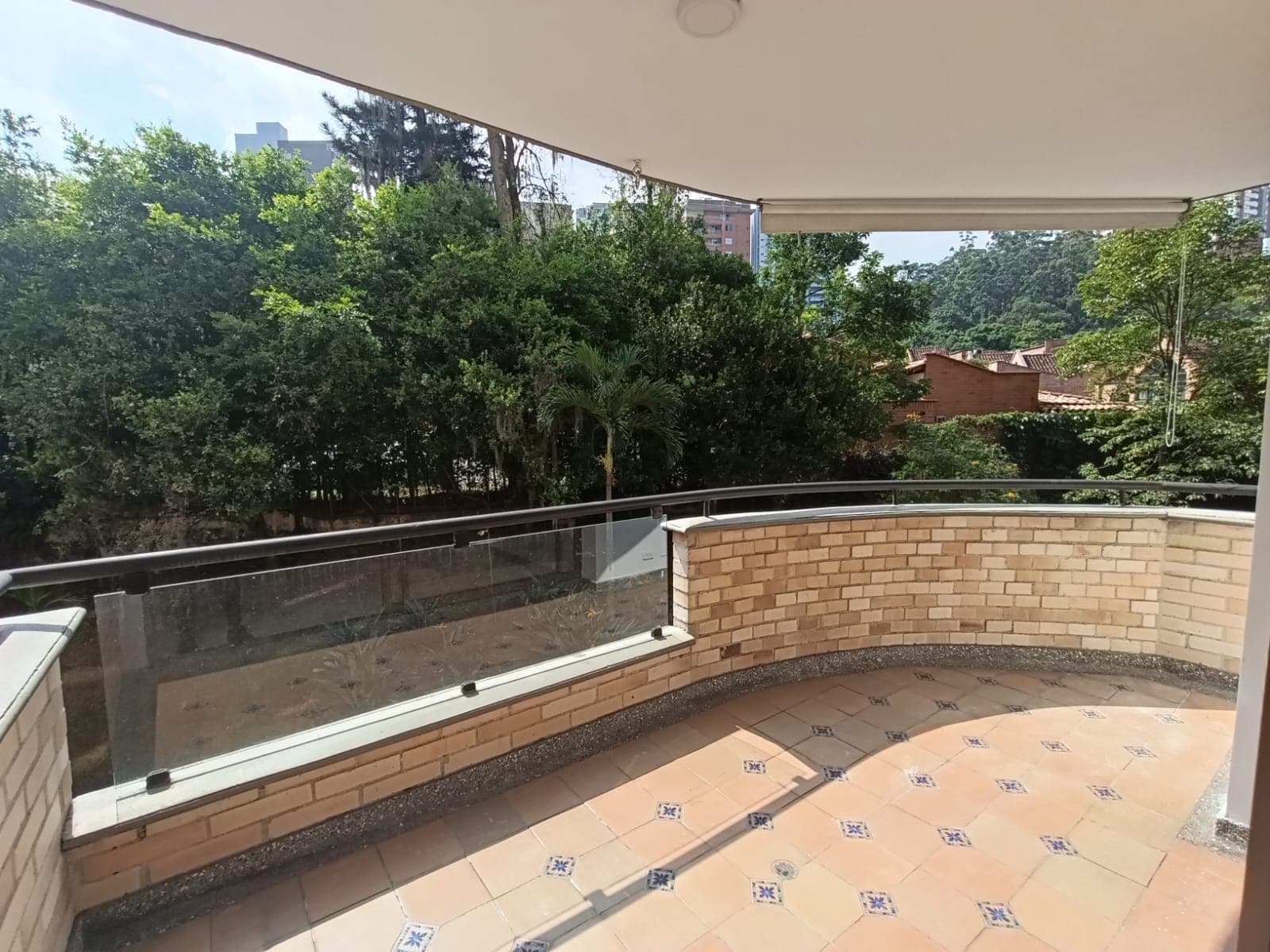 Apartamento en arriendo en La Abadia, Envigado — foto 1 de 20