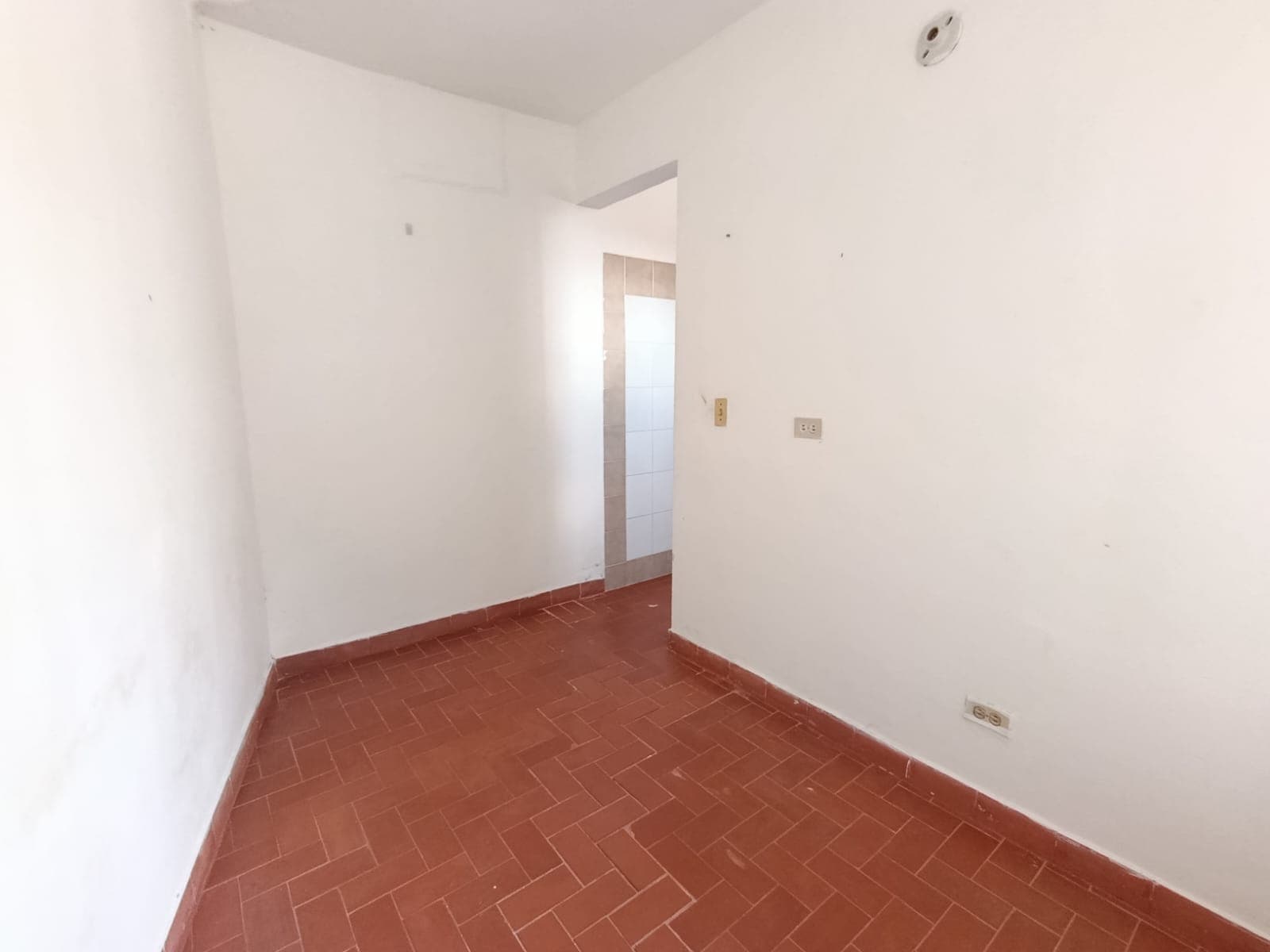 Apartaestudio en arriendo en San Lucas, El Poblado, Medellín — foto 1 de 13