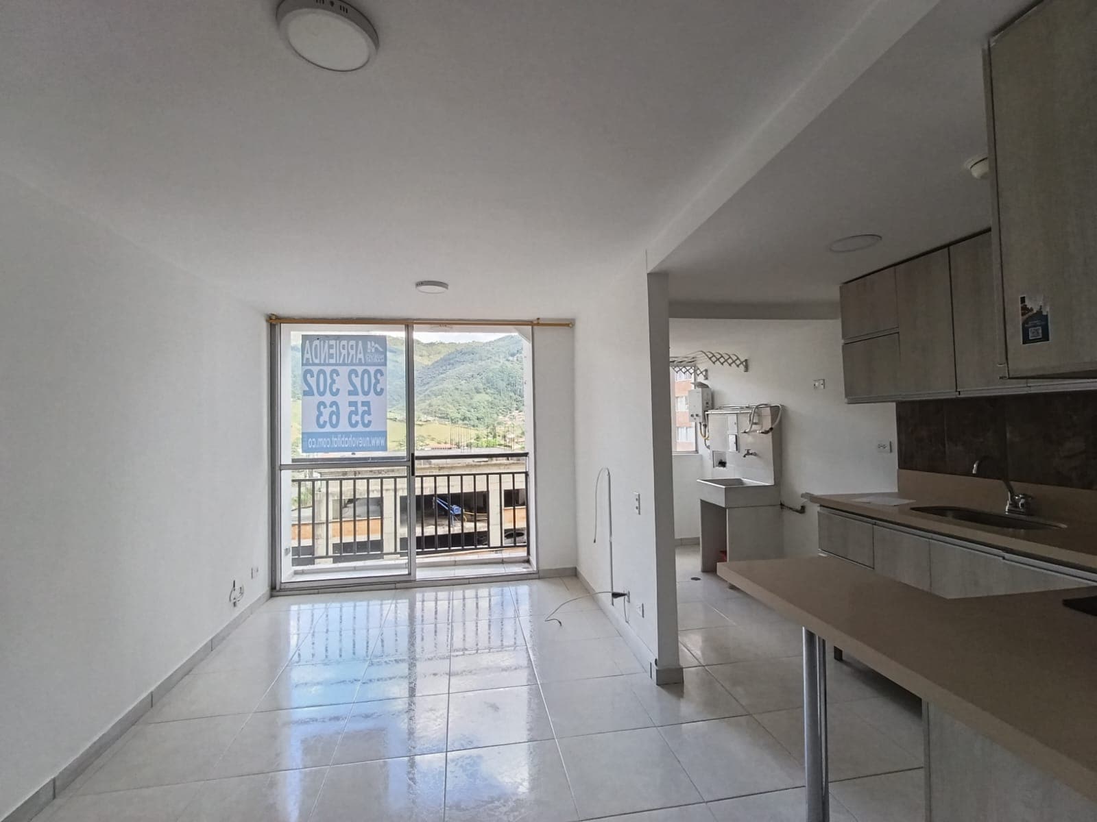 Apartamento en arriendo en La Doctora, Sabaneta — foto 1 de 13