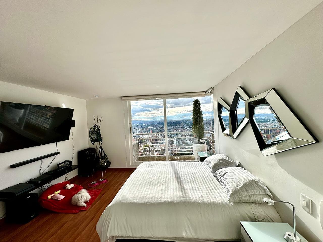 Apartaestudio en arriendo en Chapinero Alto, Bogotá, D.C. — foto 1 de 12