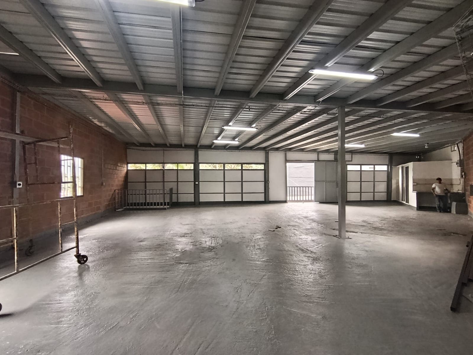 Bodega en arriendo en Las Brisas La Estrella — foto 1 de 11
