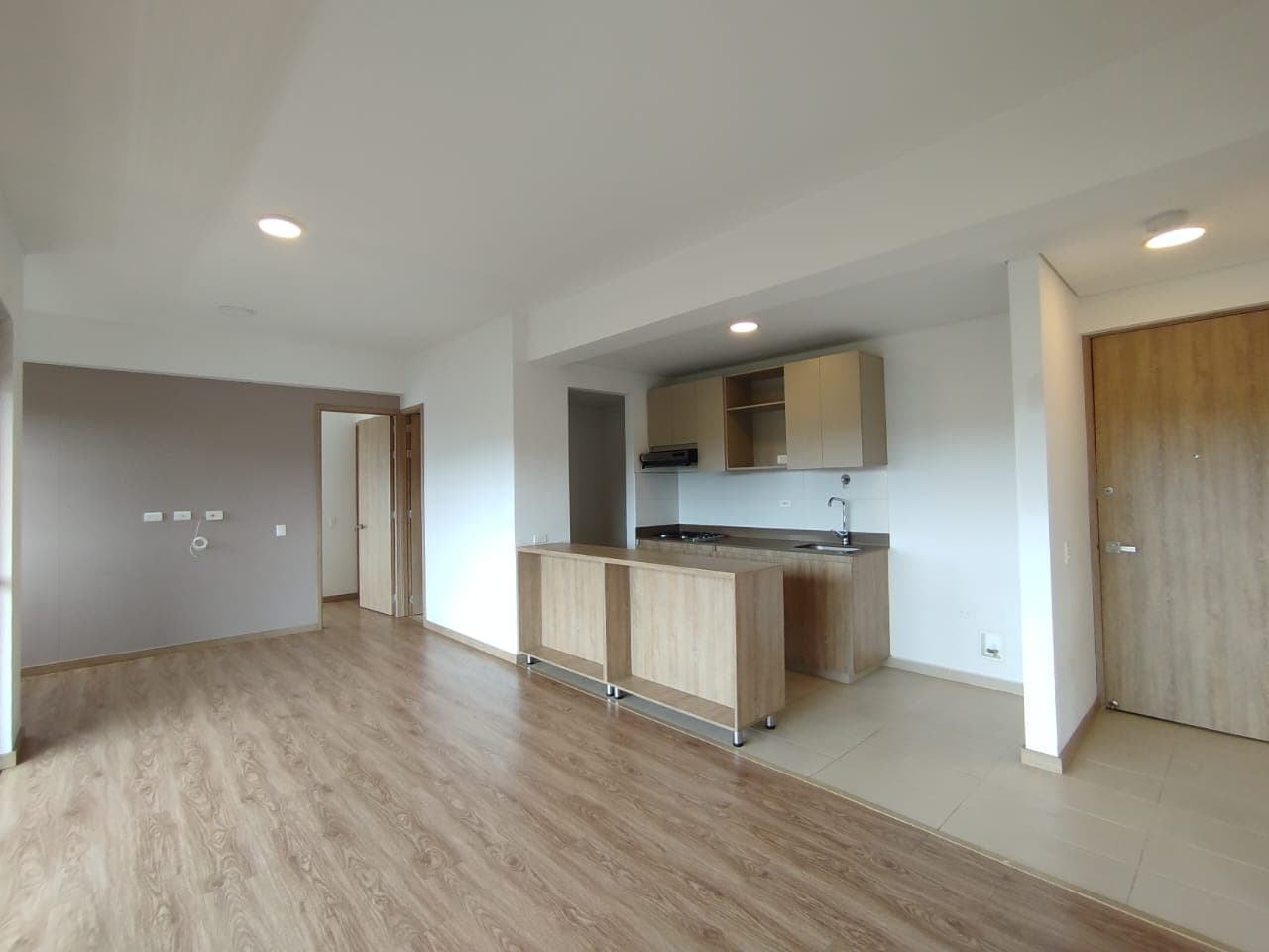 Apartamento en arriendo en Barro Blanco Rio Negro, Rionegro — foto 1 de 16
