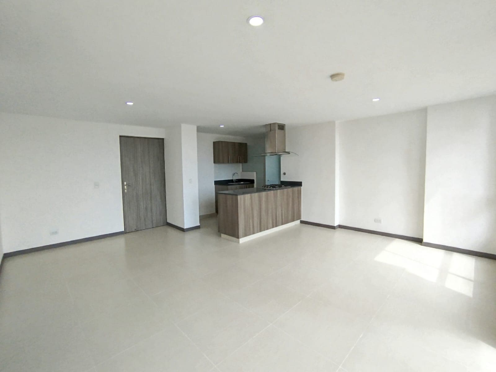 Apartamento en arriendo en Los Colegios, Rionegro — foto 1 de 17