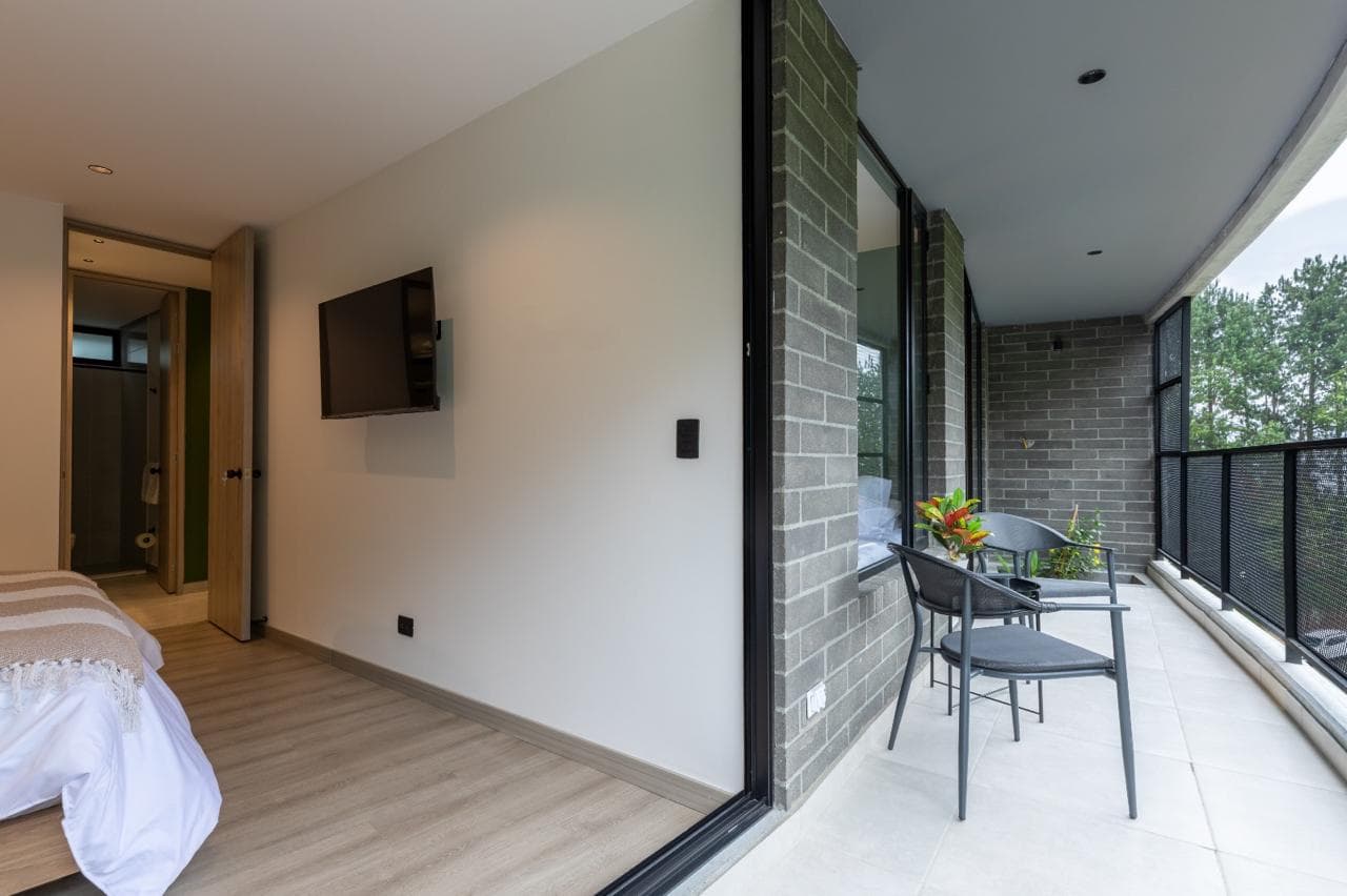 Apartamento en arriendo en Las Palmas Envigado — foto 1 de 20