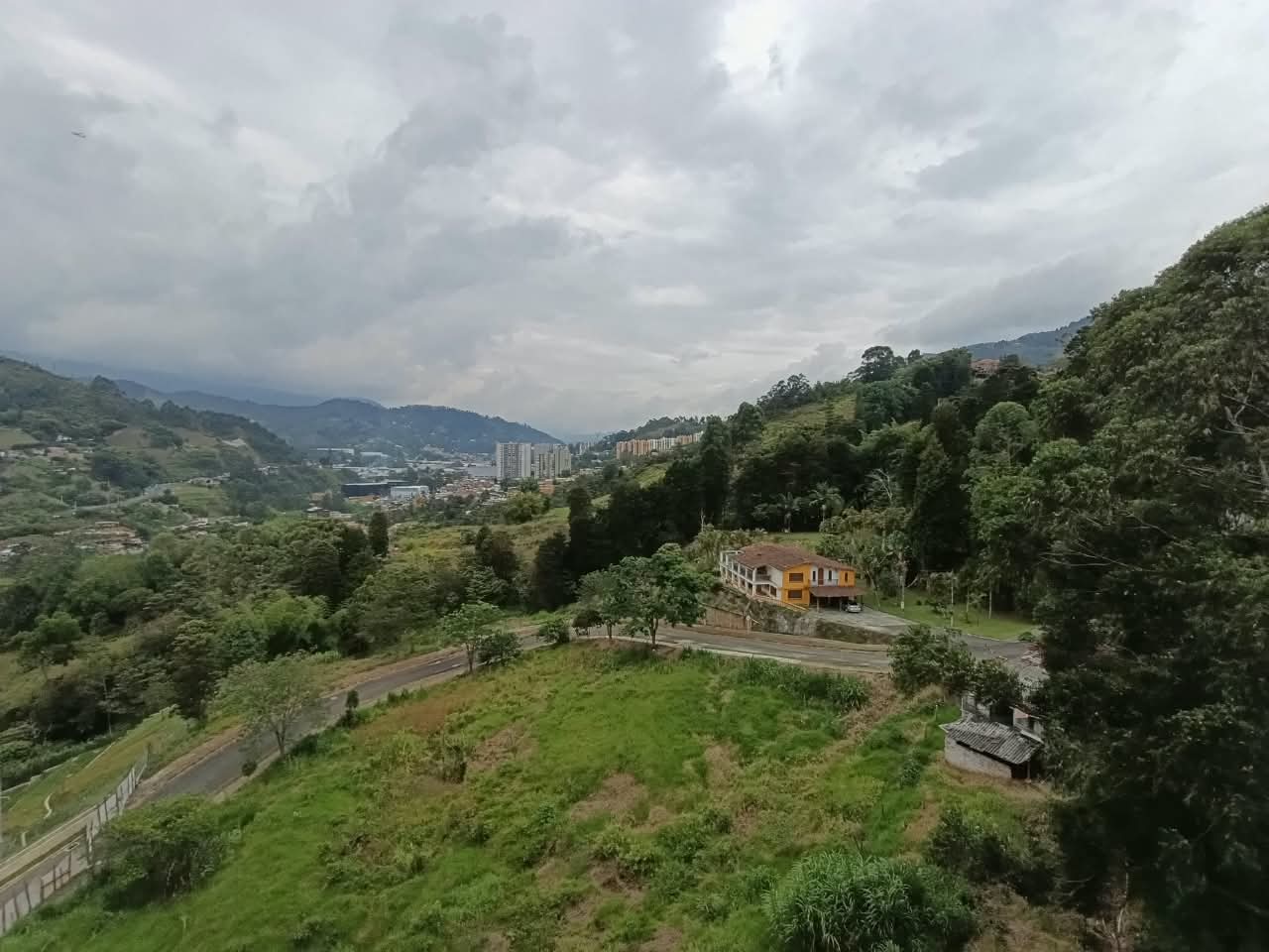 Apartamento en arriendo en Pueblo Viejo, La Estrella — foto 1 de 20