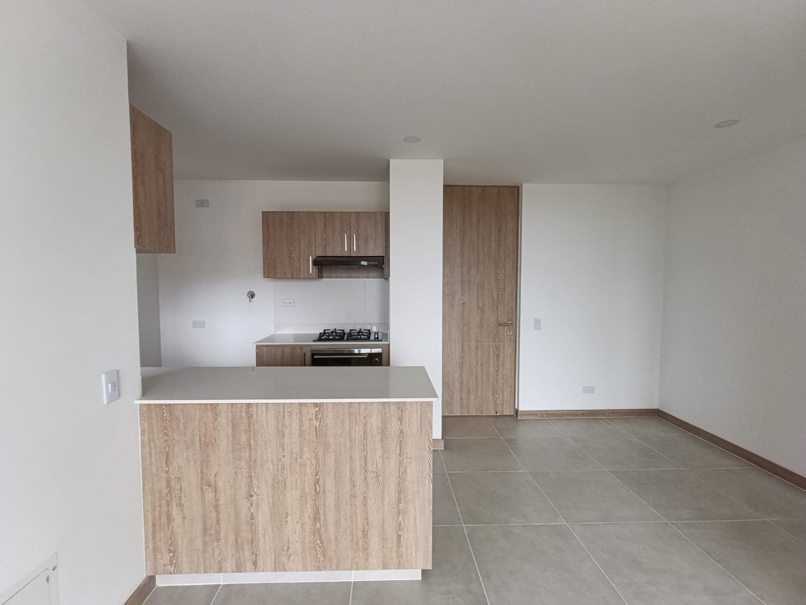 Apartamento en arriendo en Los Colegios, Rionegro — foto 1 de 13
