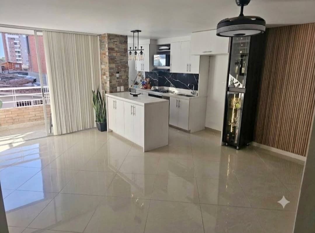 Apartamento en arriendo en Conquistadores, Laureles, Medellín — foto 1 de 11