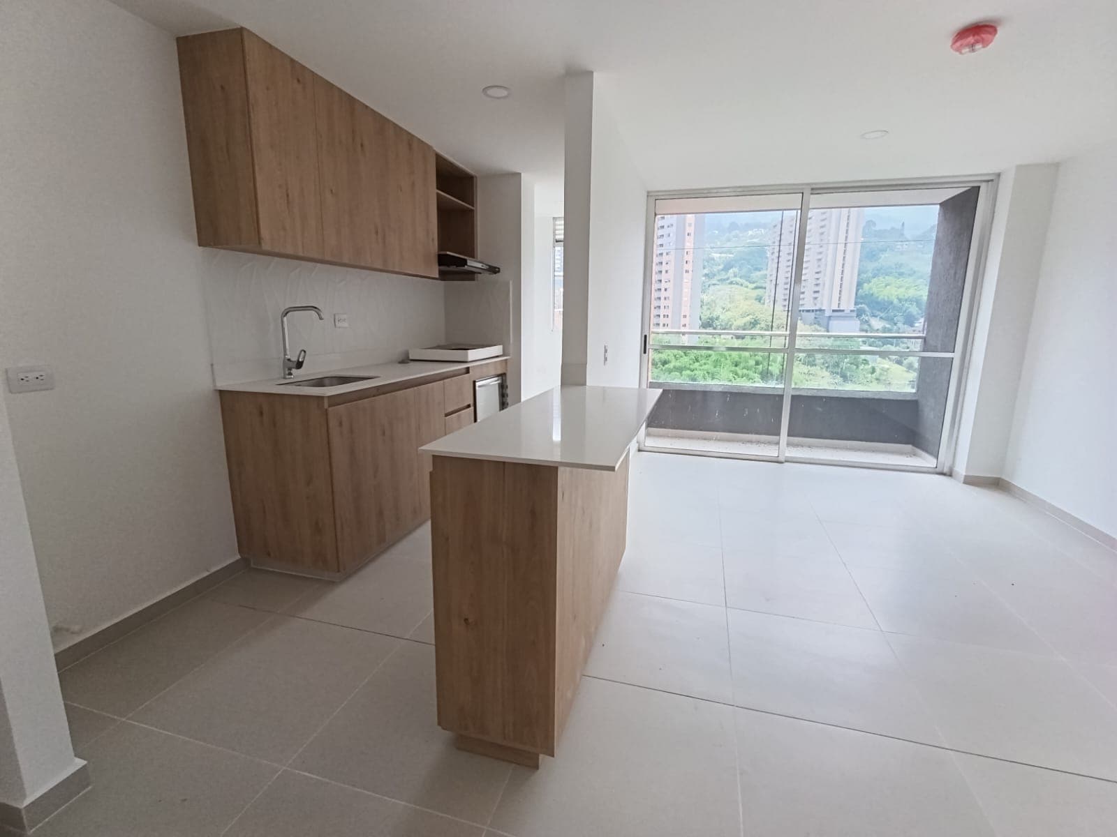 Apartamento en arriendo en Camino Verde, Envigado — foto 1 de 14