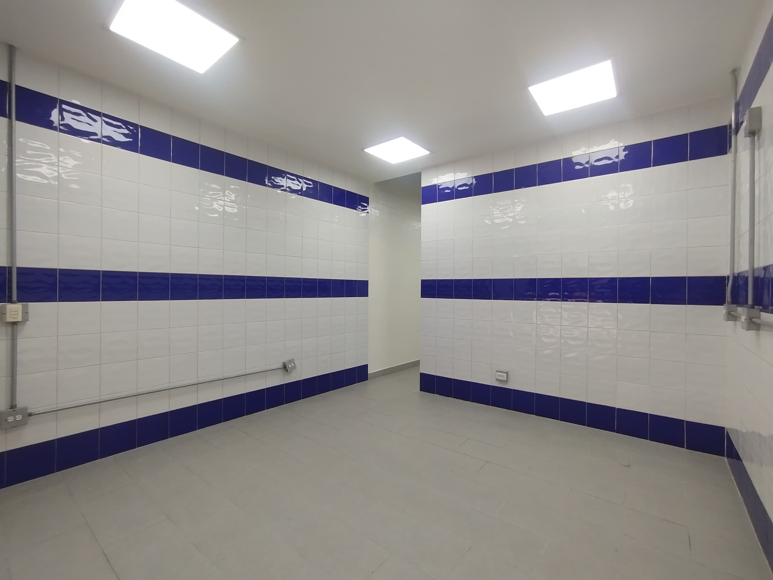 Local en arriendo en La Aguacatala, Poblado, Medellín — foto 1 de 14