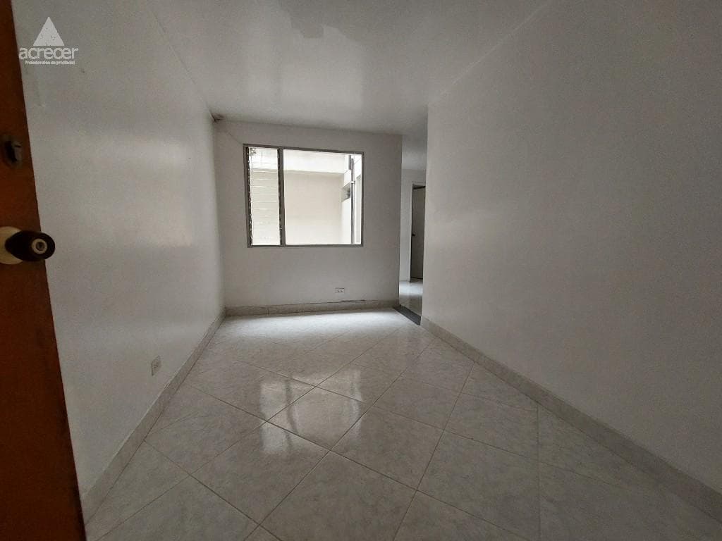 Oficina en arriendo en Centro De, Envigado — foto 1 de 8