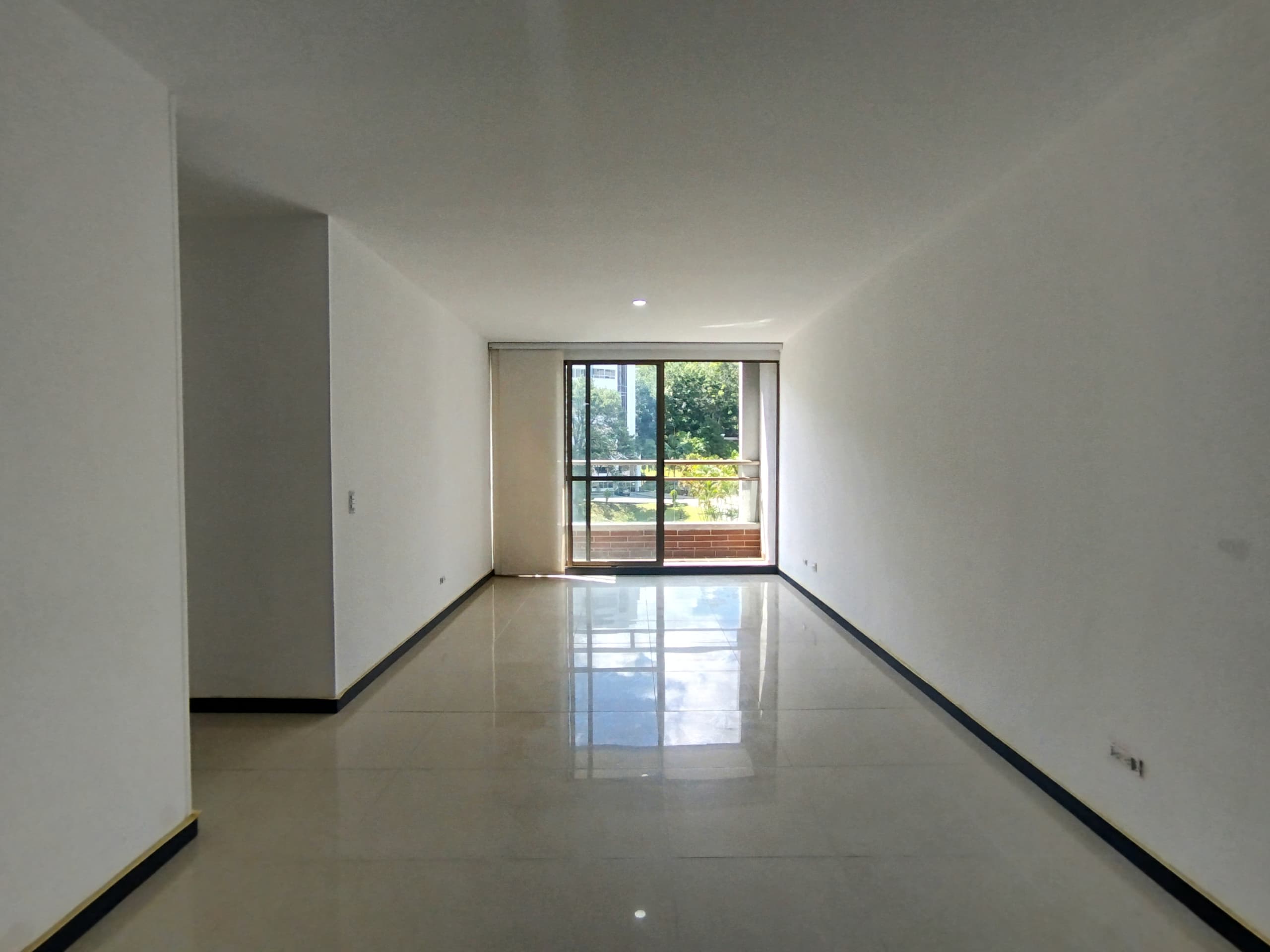 Apartamento en arriendo en Los Gonzalez, Poblado, Medellín — foto 1 de 20