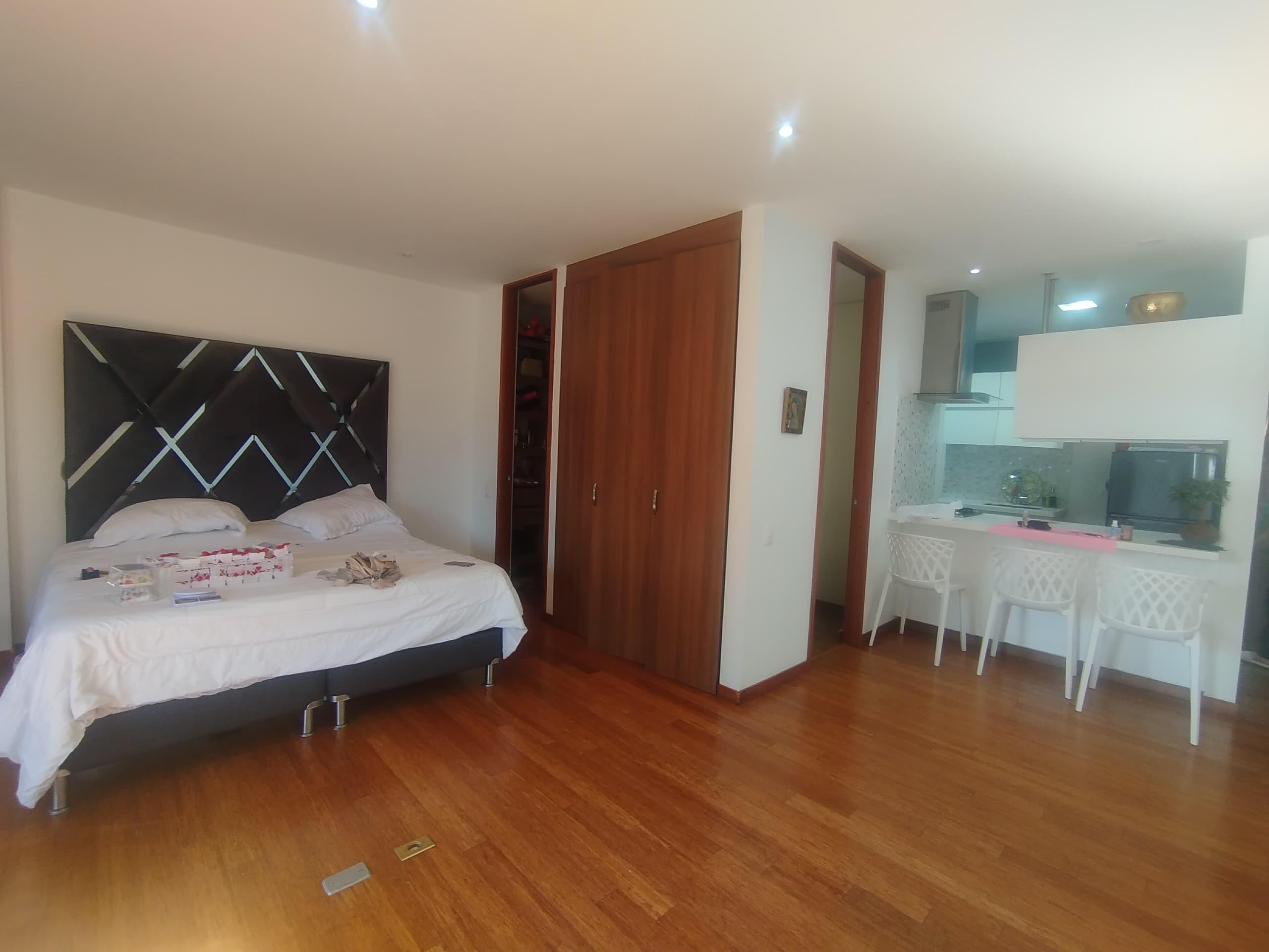 Apartamento en arriendo en El Tesoro, Poblado, Medellín — foto 1 de 15