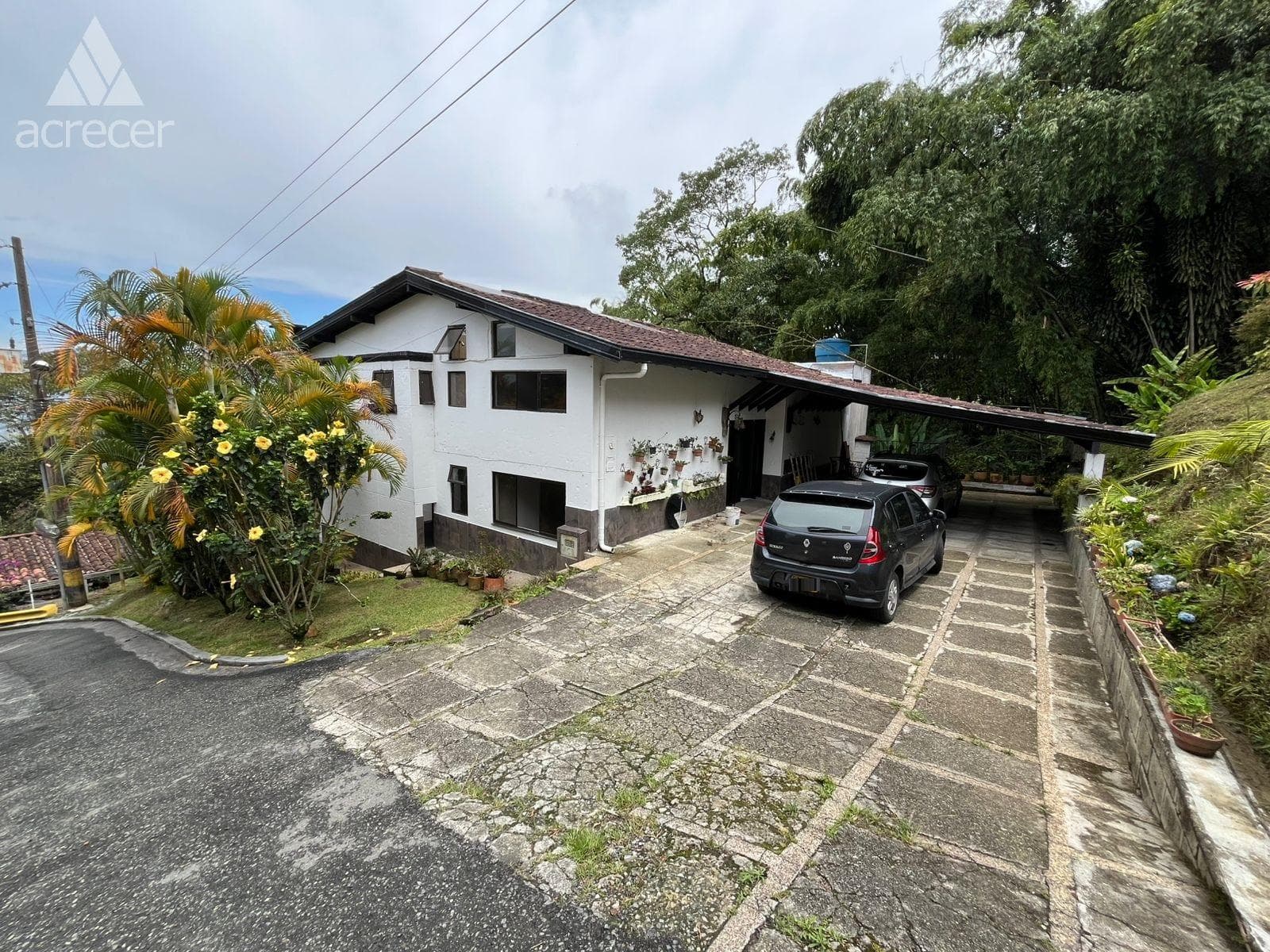 Casa Vivienda en arriendo en Loma Del Chocho, Envigado — foto 1 de 20