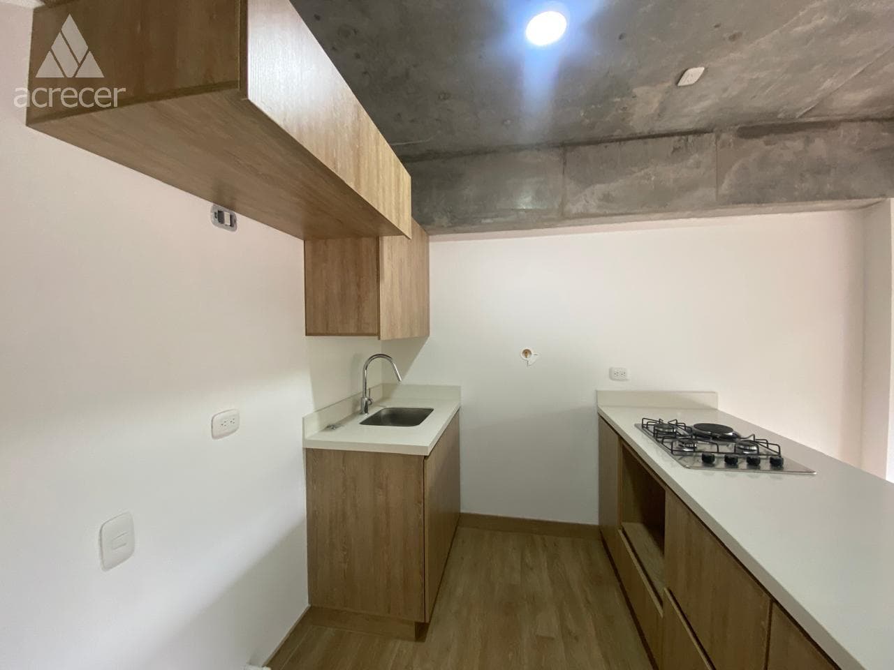 Apartamento en arriendo en Retiro — foto 1 de 9