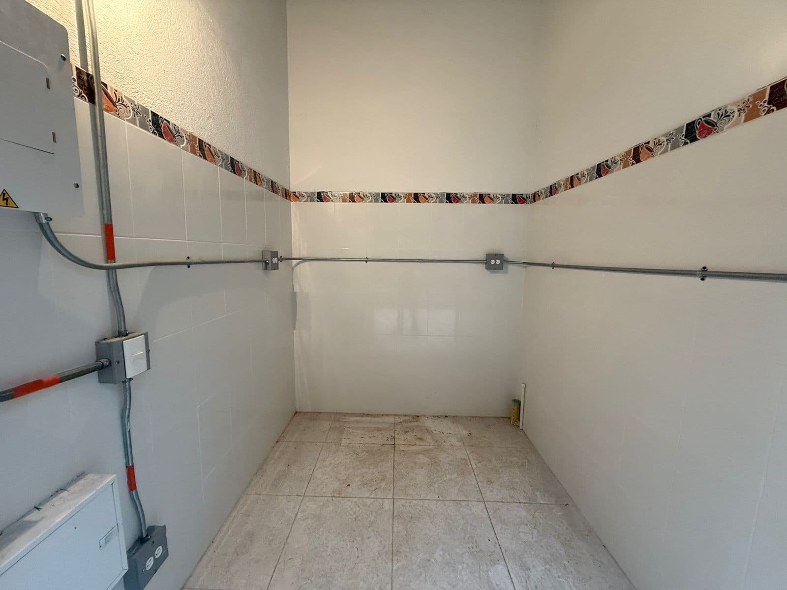 Local en arriendo en Boston, Centro, Medellín — foto 1 de 14