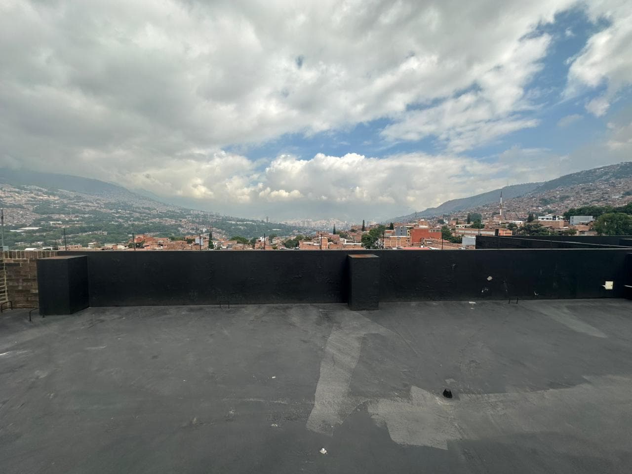 Local en arriendo en Aranjuez, Centro, Medellín — foto 1 de 13