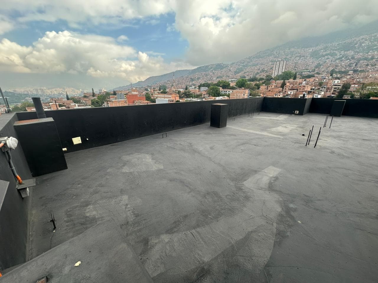 Local en arriendo en Aranjuez, Centro, Medellín — foto 1 de 13