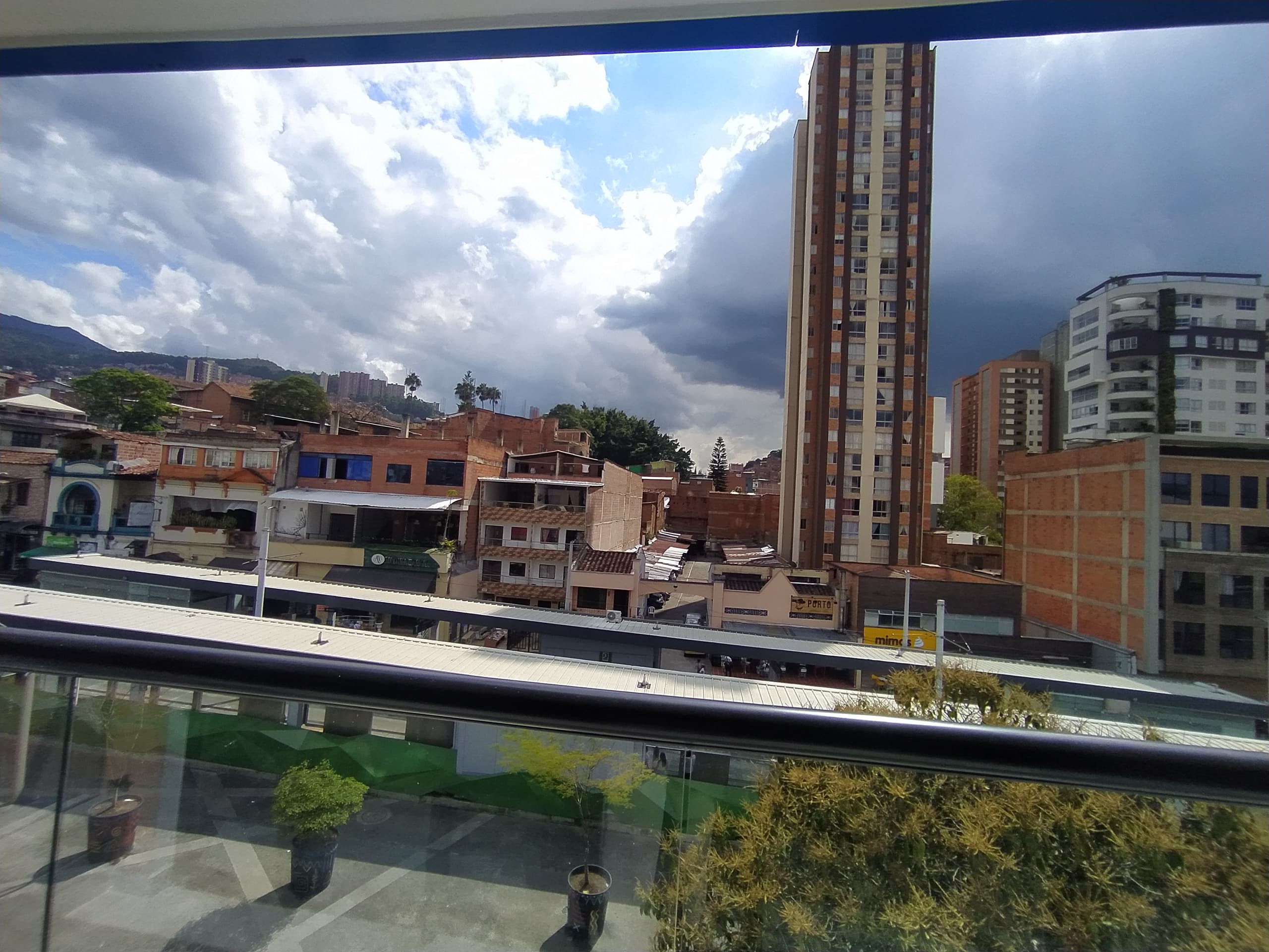 Apartaestudio en arriendo en Buenos Aires, Centro, Medellín — foto 1 de 17