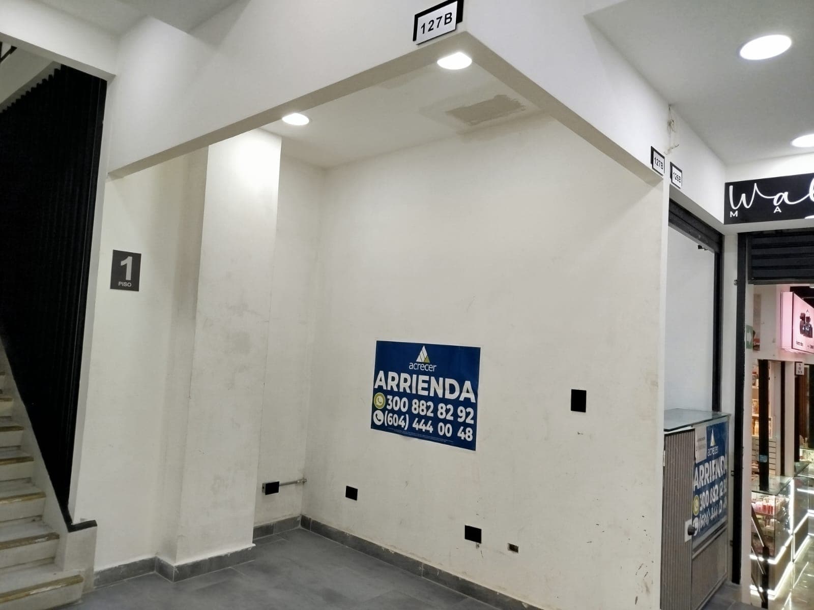 Local en arriendo en Med, Centro, Medellín — foto 1 de 8