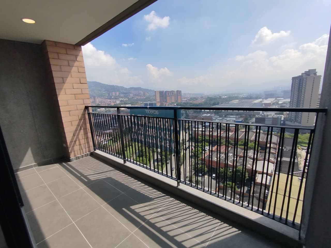 Apartamento en arriendo en Las Vegas, Envigado — foto 1 de 20