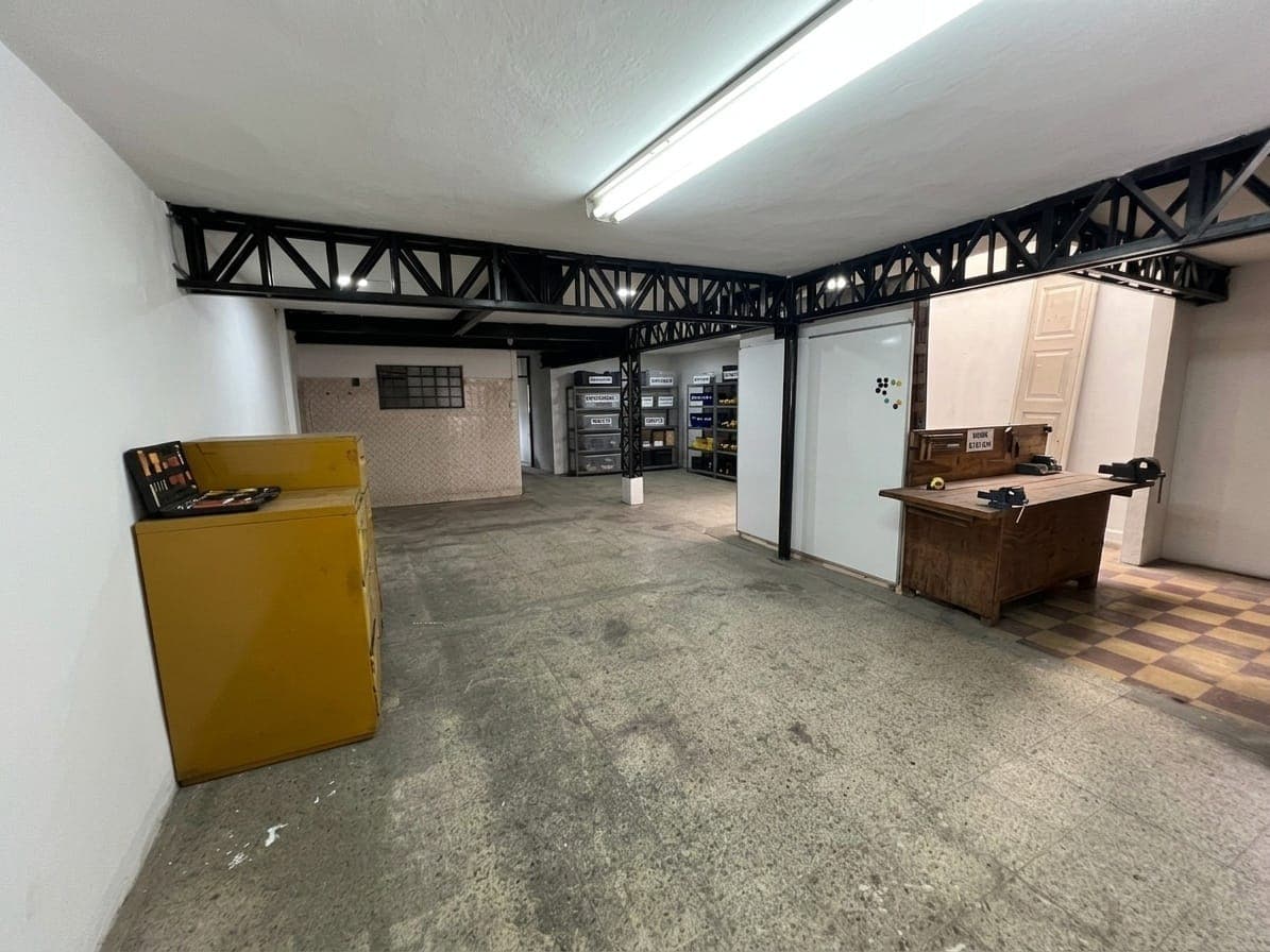 Bodega en arriendo en Trinidad, Suroccidental, Medellín — foto 1 de 12