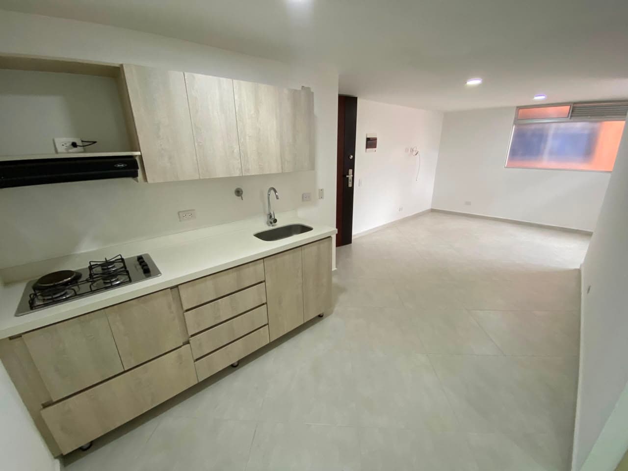Apartaestudio en arriendo en Sabaneta — foto 1 de 16