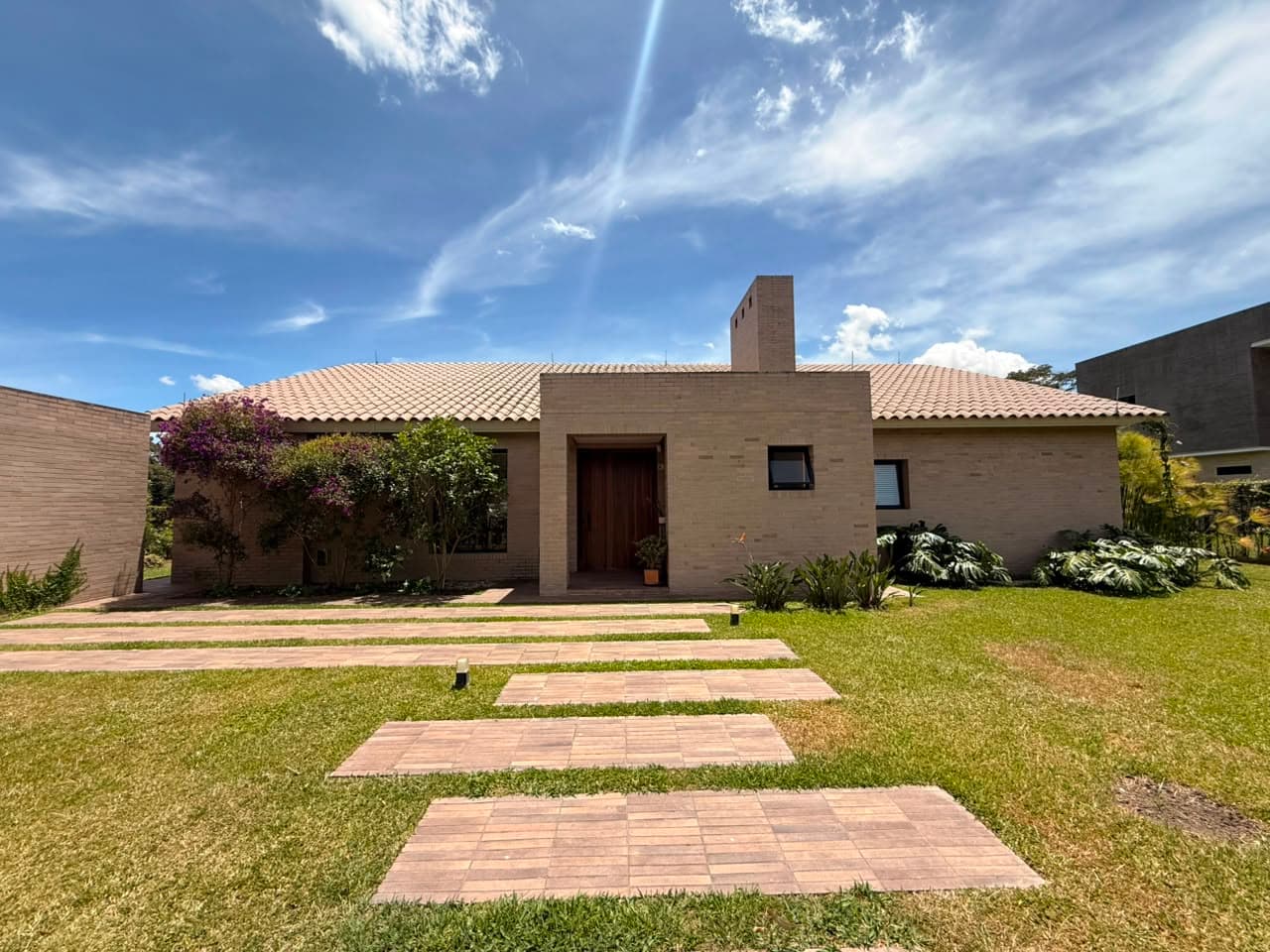 Casa Campestre en arriendo en La Ceja — foto 1 de 20