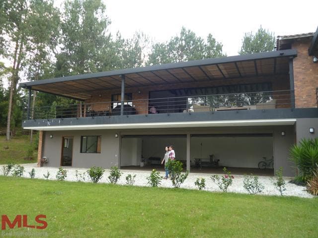 Casa en venta en V. Amalita, Oriente Antioqueño, Rionegro — foto 1 de 18