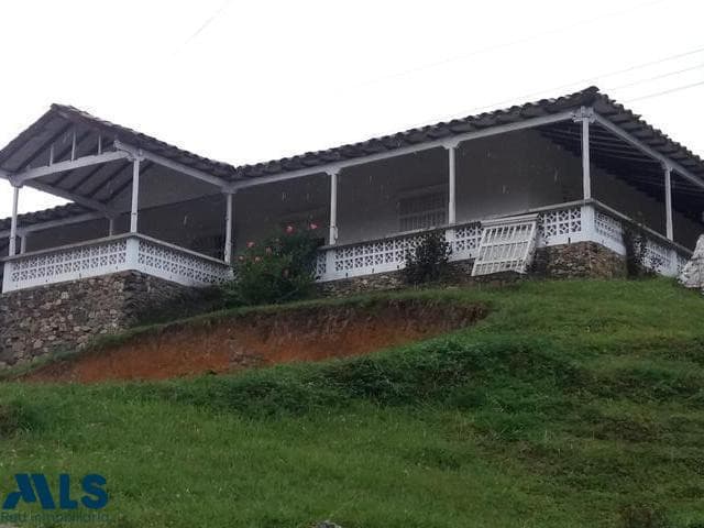 Finca Recreativa en venta en San Cristobal, Occidente, Medellín — foto 1 de 20