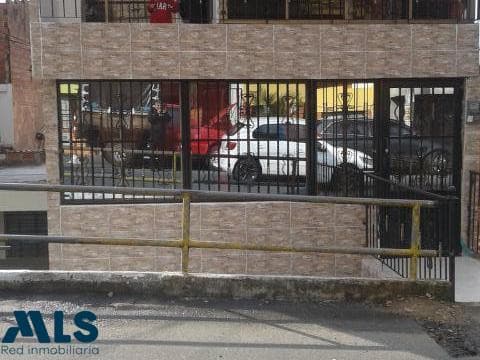 Casa en venta en Campo Valdés N° 1, Centro, Medellín — foto 1 de 23